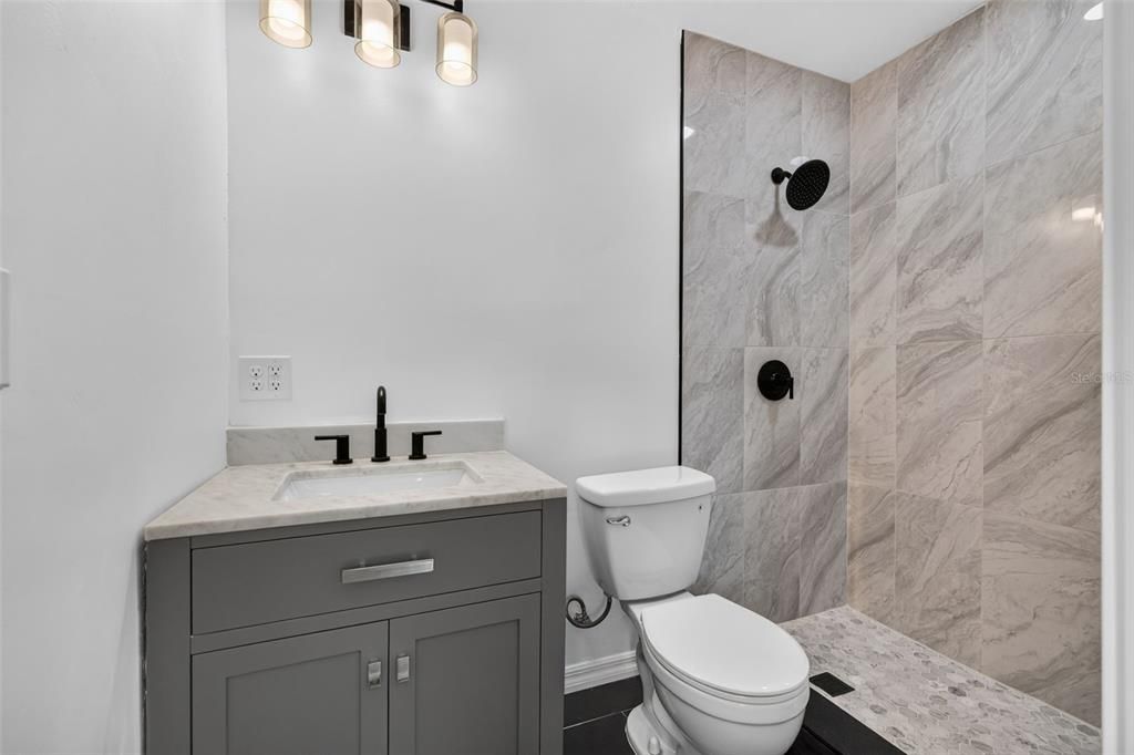 For Sale: $450,000 (3 beds, 2 baths, 1552 Square Feet)