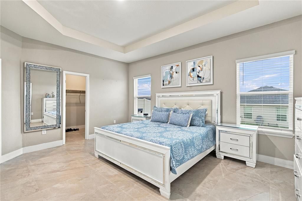 For Sale: $399,999 (4 beds, 2 baths, 2034 Square Feet)