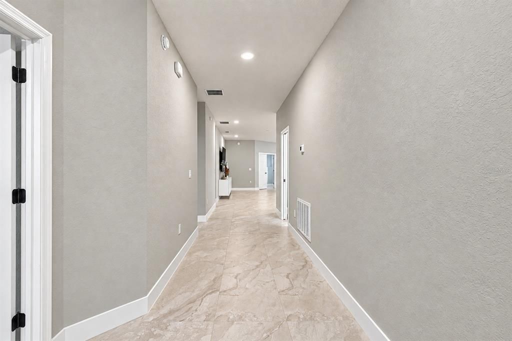 For Sale: $399,999 (4 beds, 2 baths, 2034 Square Feet)