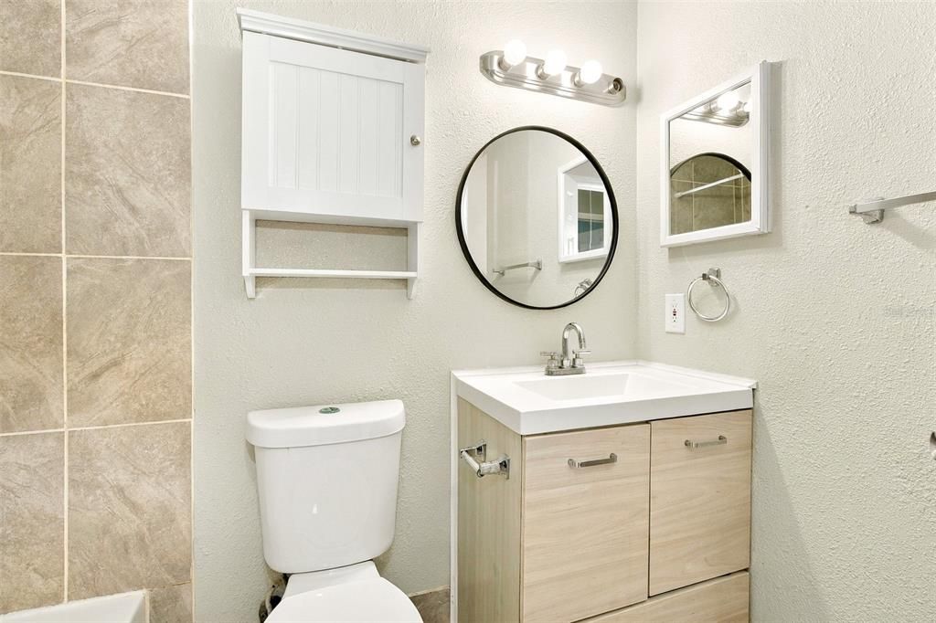 For Rent: $2,085 (3 beds, 2 baths, 1305 Square Feet)