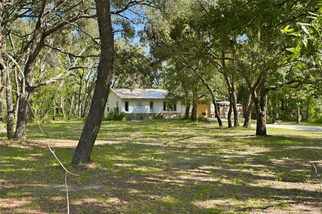 For Sale: $249,000 (2 beds, 1 baths, 780 Square Feet)