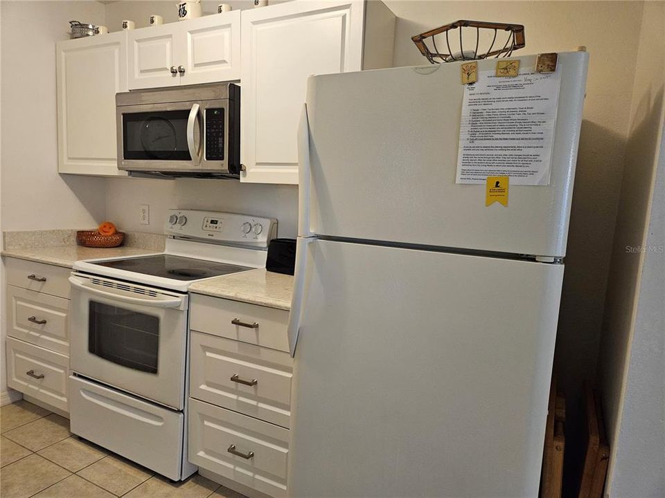 В аренду: $2,100 (2 спален, 2 ванн, 1008 Квадратных фут)