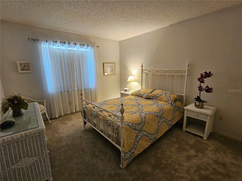 В аренду: $2,100 (2 спален, 2 ванн, 1008 Квадратных фут)