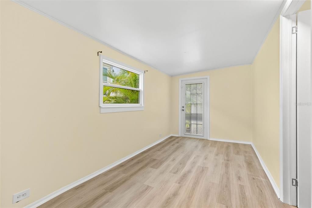 For Sale: $129,000 (3 beds, 2 baths, 1431 Square Feet)