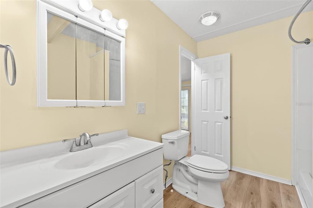 For Sale: $129,000 (3 beds, 2 baths, 1431 Square Feet)