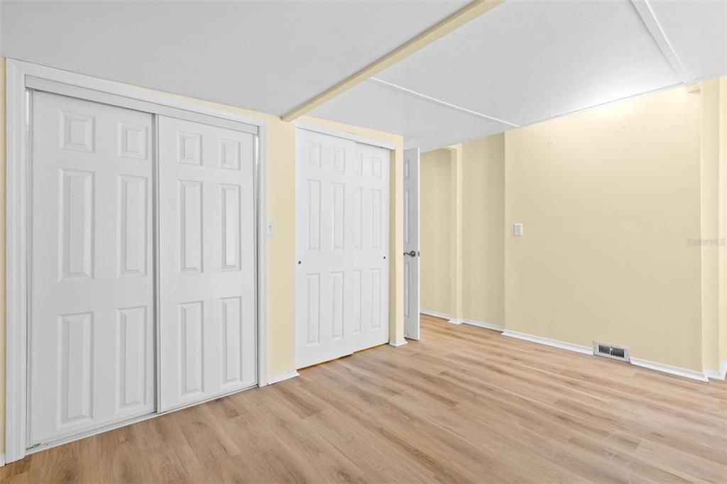 For Sale: $129,000 (3 beds, 2 baths, 1431 Square Feet)