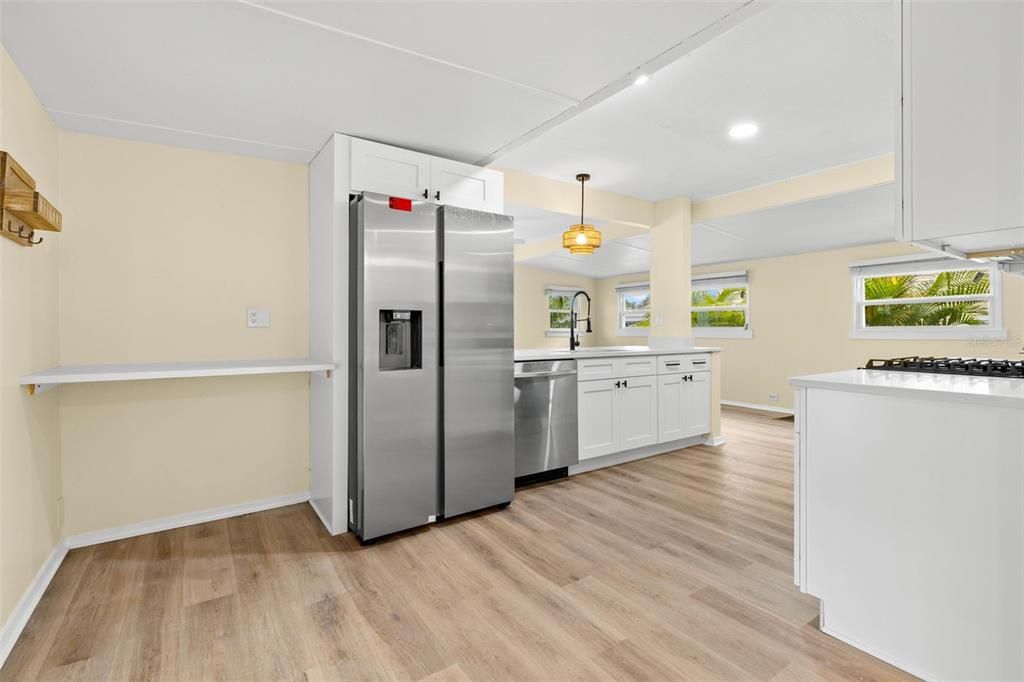 For Sale: $129,000 (3 beds, 2 baths, 1431 Square Feet)