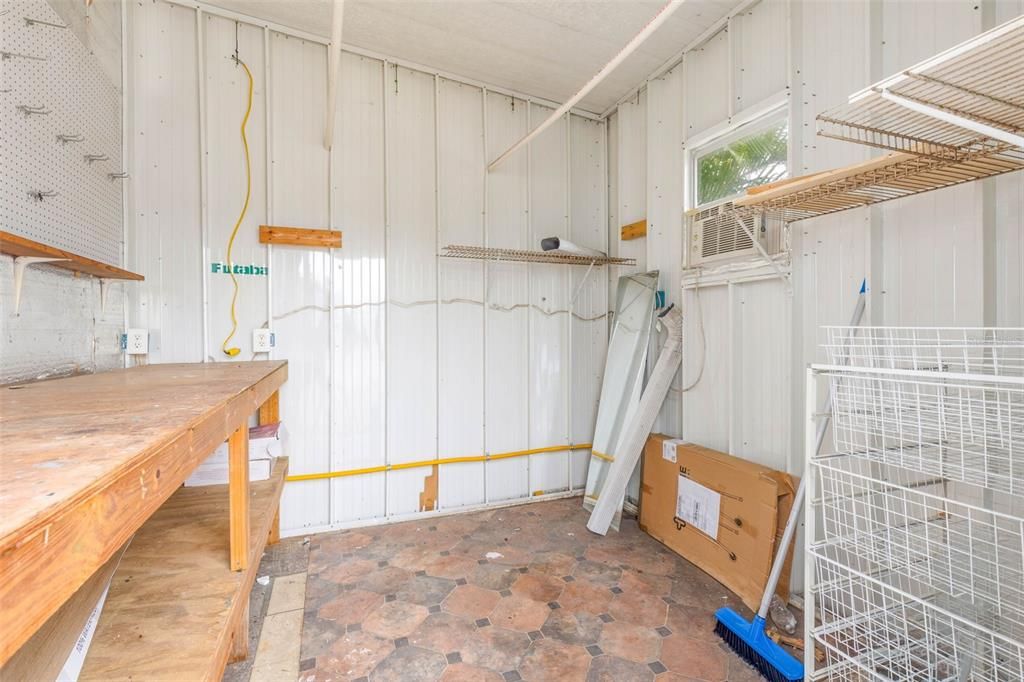 For Sale: $129,000 (3 beds, 2 baths, 1431 Square Feet)