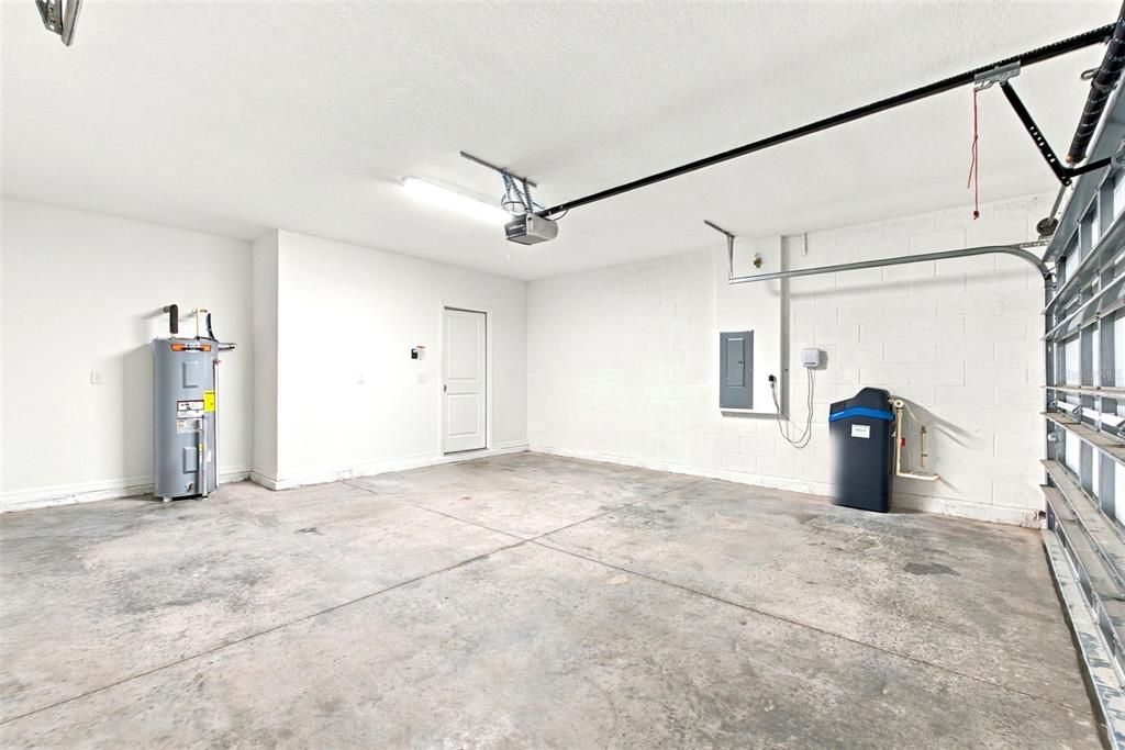For Sale: $440,000 (5 beds, 3 baths, 2785 Square Feet)
