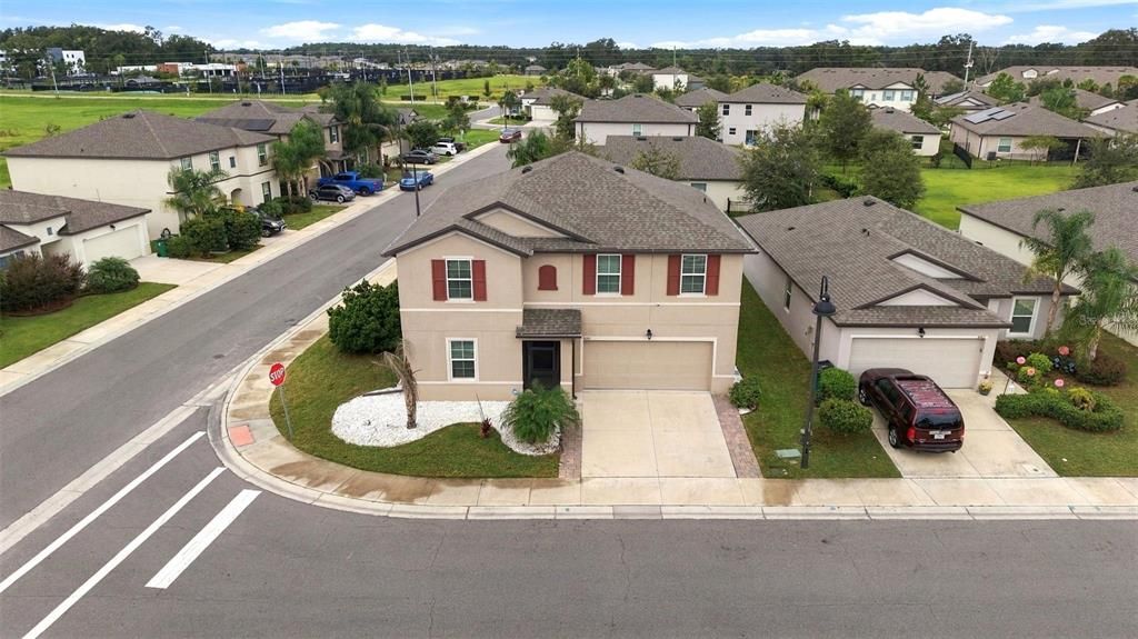For Sale: $440,000 (5 beds, 3 baths, 2785 Square Feet)