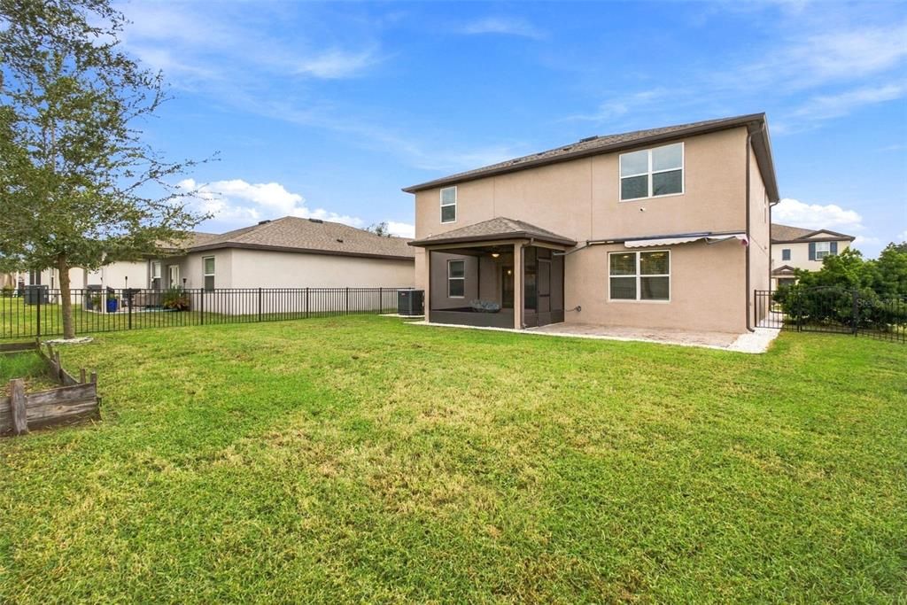 For Sale: $440,000 (5 beds, 3 baths, 2785 Square Feet)