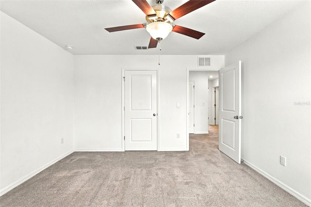 For Sale: $440,000 (5 beds, 3 baths, 2785 Square Feet)