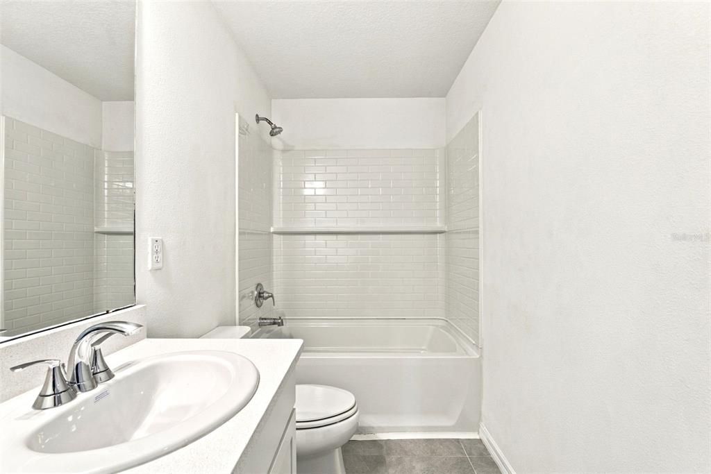 For Sale: $440,000 (5 beds, 3 baths, 2785 Square Feet)
