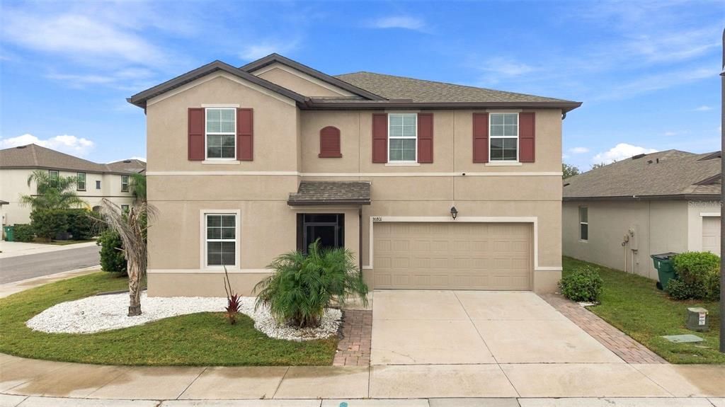 For Sale: $440,000 (5 beds, 3 baths, 2785 Square Feet)