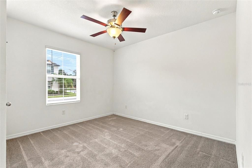 For Sale: $440,000 (5 beds, 3 baths, 2785 Square Feet)