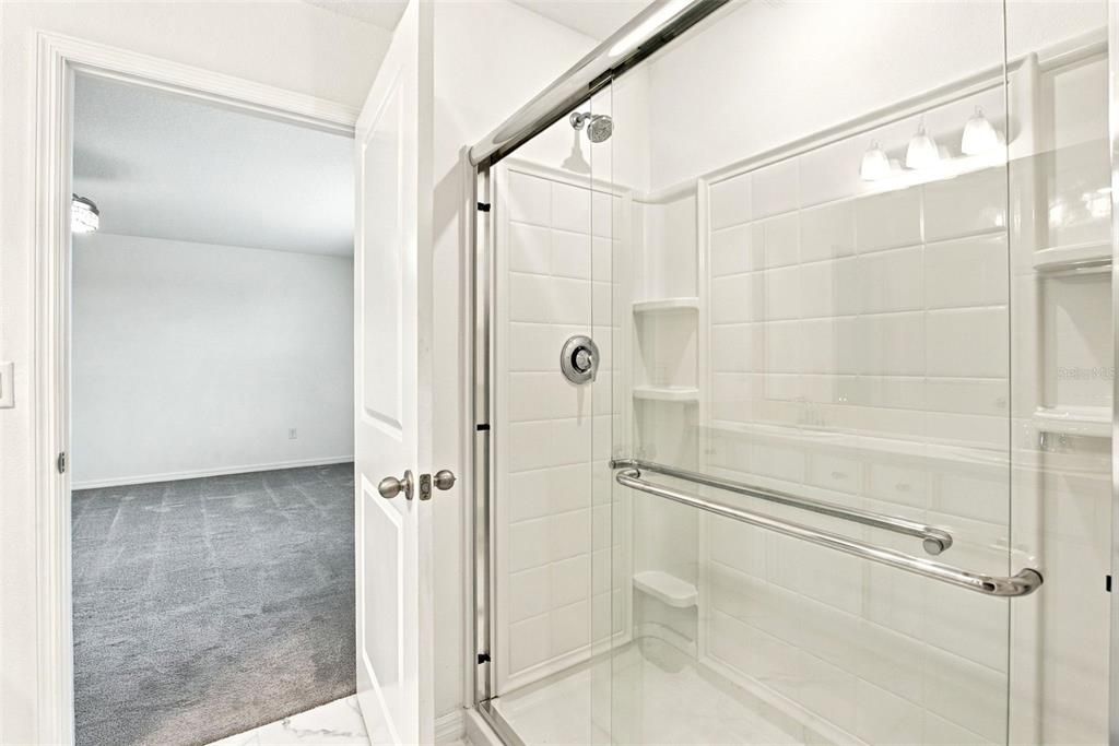 For Sale: $440,000 (5 beds, 3 baths, 2785 Square Feet)