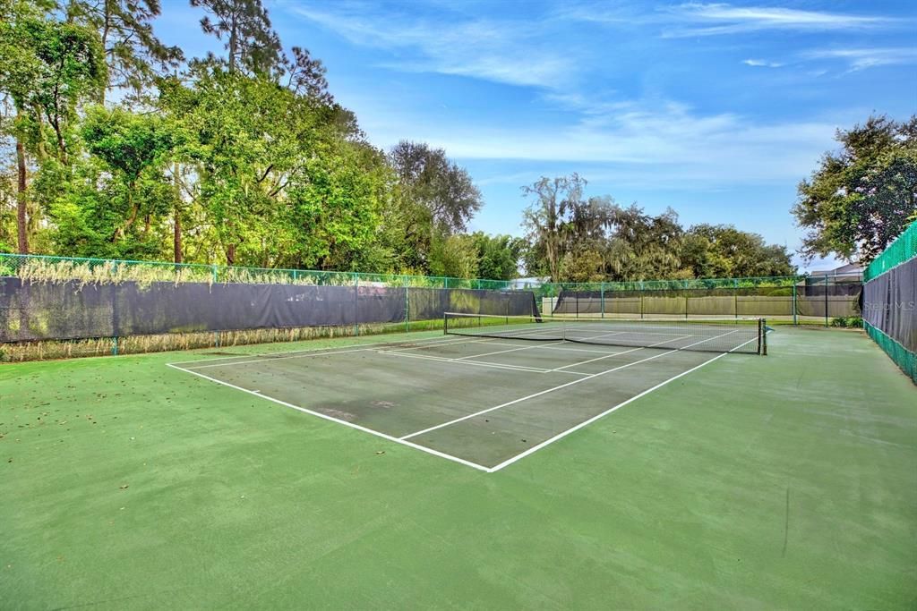 For Sale: $950,000 (4 beds, 4 baths, 3573 Square Feet)
