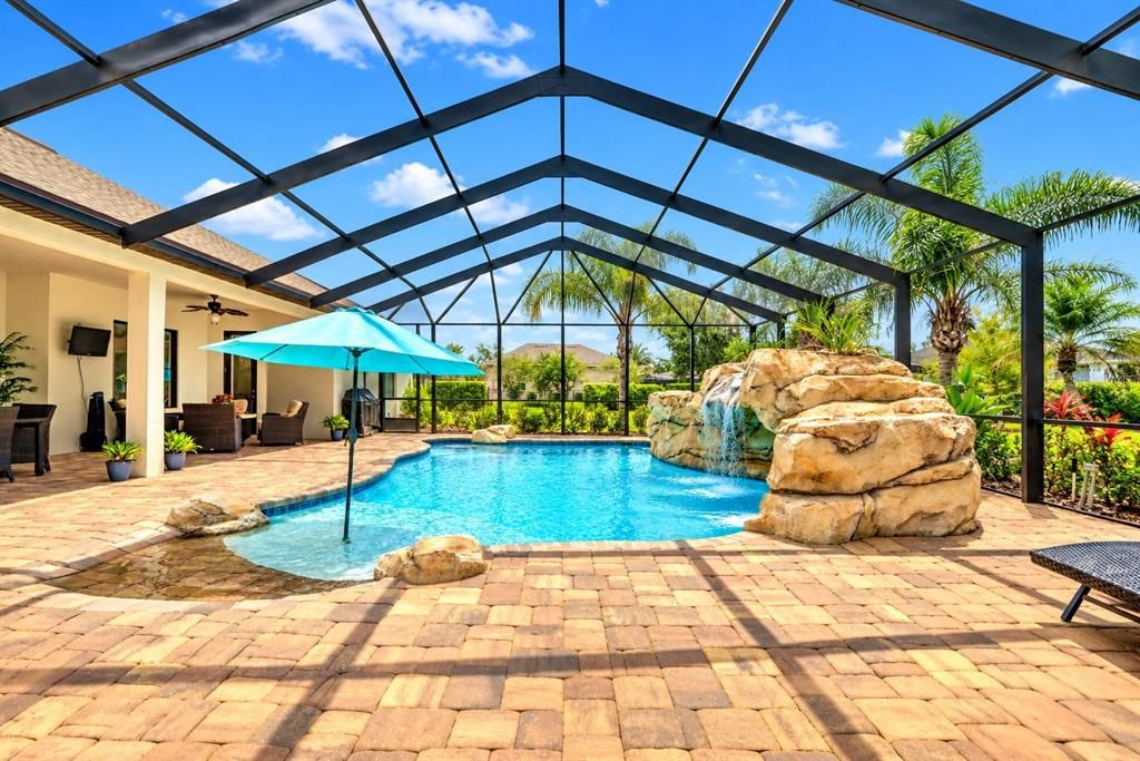 For Sale: $950,000 (4 beds, 4 baths, 3573 Square Feet)