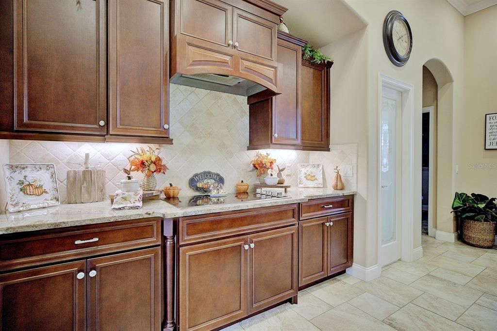 For Sale: $950,000 (4 beds, 4 baths, 3573 Square Feet)