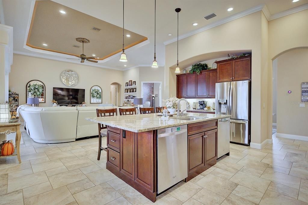For Sale: $950,000 (4 beds, 4 baths, 3573 Square Feet)