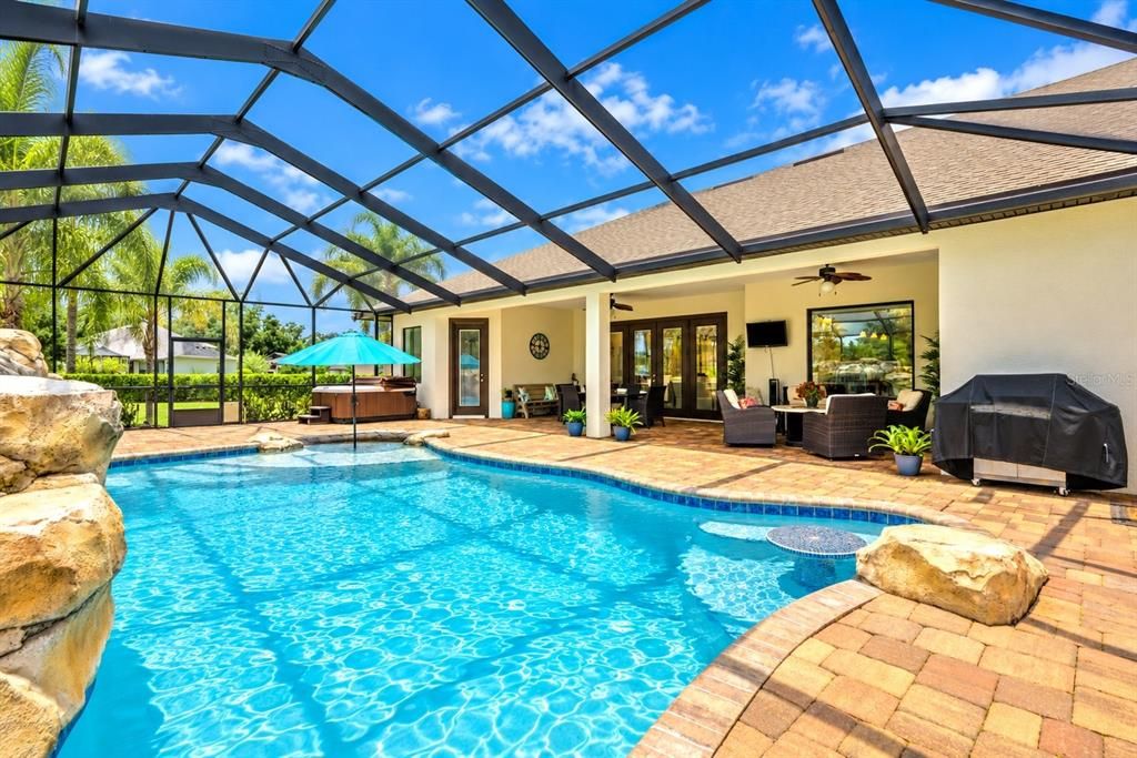 For Sale: $950,000 (4 beds, 4 baths, 3573 Square Feet)