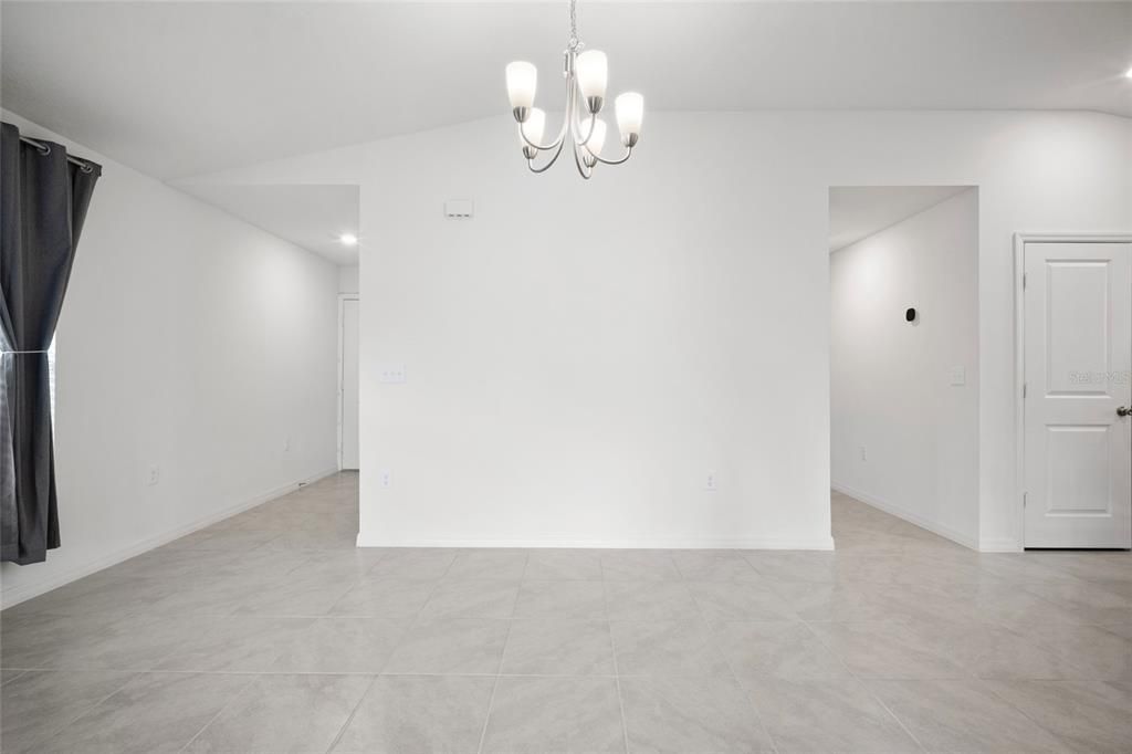 For Sale: $345,000 (3 beds, 2 baths, 1522 Square Feet)
