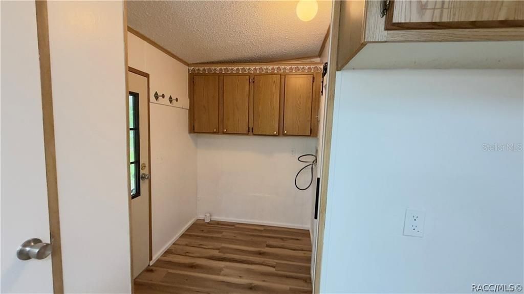 На продажу: $185,000 (3 спален, 2 ванн, 1307 Квадратных фут)