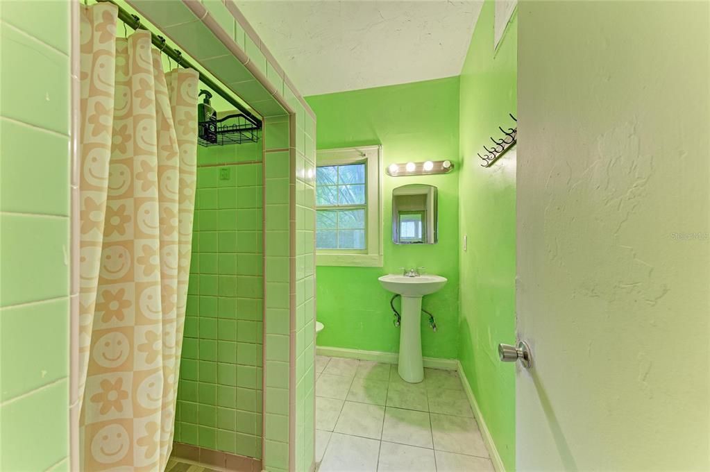 En Venta: $249,000 (3 camas, 2 baños, 1589 Pies cuadrados)