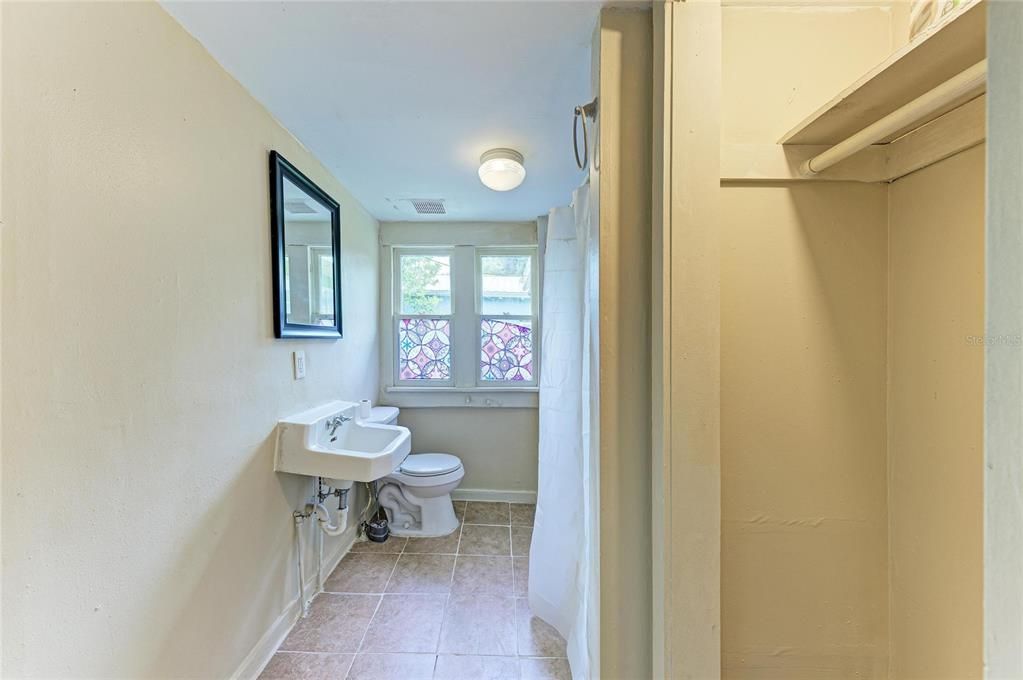 En Venta: $249,000 (3 camas, 2 baños, 1589 Pies cuadrados)