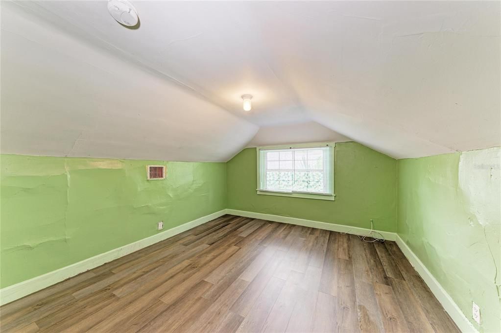 En Venta: $249,000 (3 camas, 2 baños, 1589 Pies cuadrados)