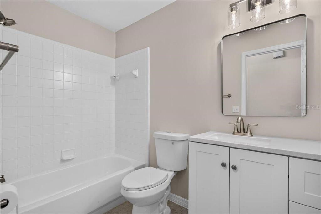 En Venta: $479,900 (3 camas, 2 baños, 2777 Pies cuadrados)