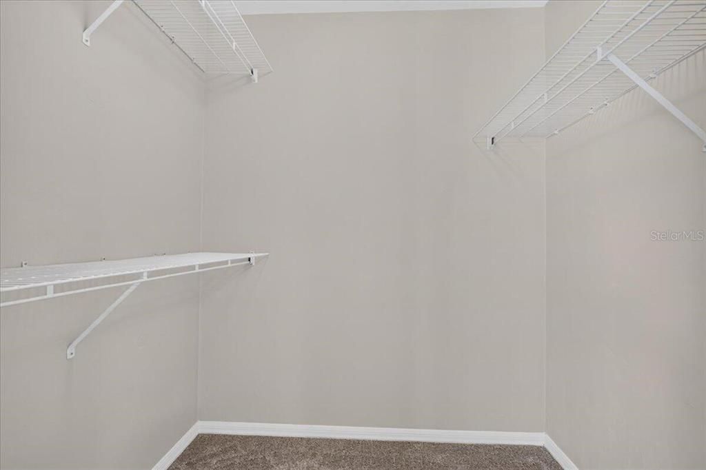 En Venta: $479,900 (3 camas, 2 baños, 2777 Pies cuadrados)