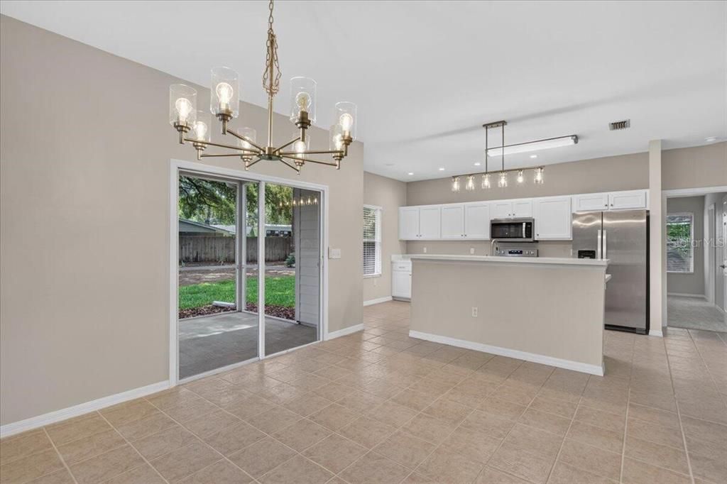 En Venta: $479,900 (3 camas, 2 baños, 2777 Pies cuadrados)