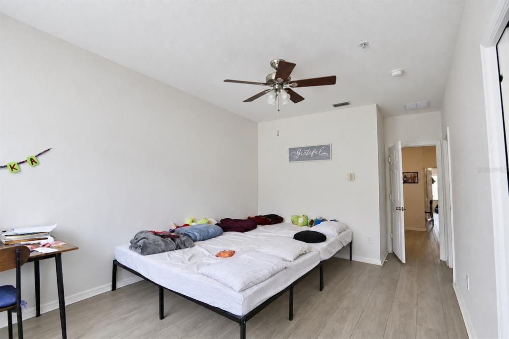 For Sale: $315,000 (3 beds, 2 baths, 1593 Square Feet)