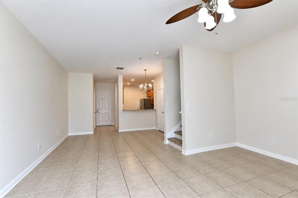 For Sale: $315,000 (3 beds, 2 baths, 1593 Square Feet)