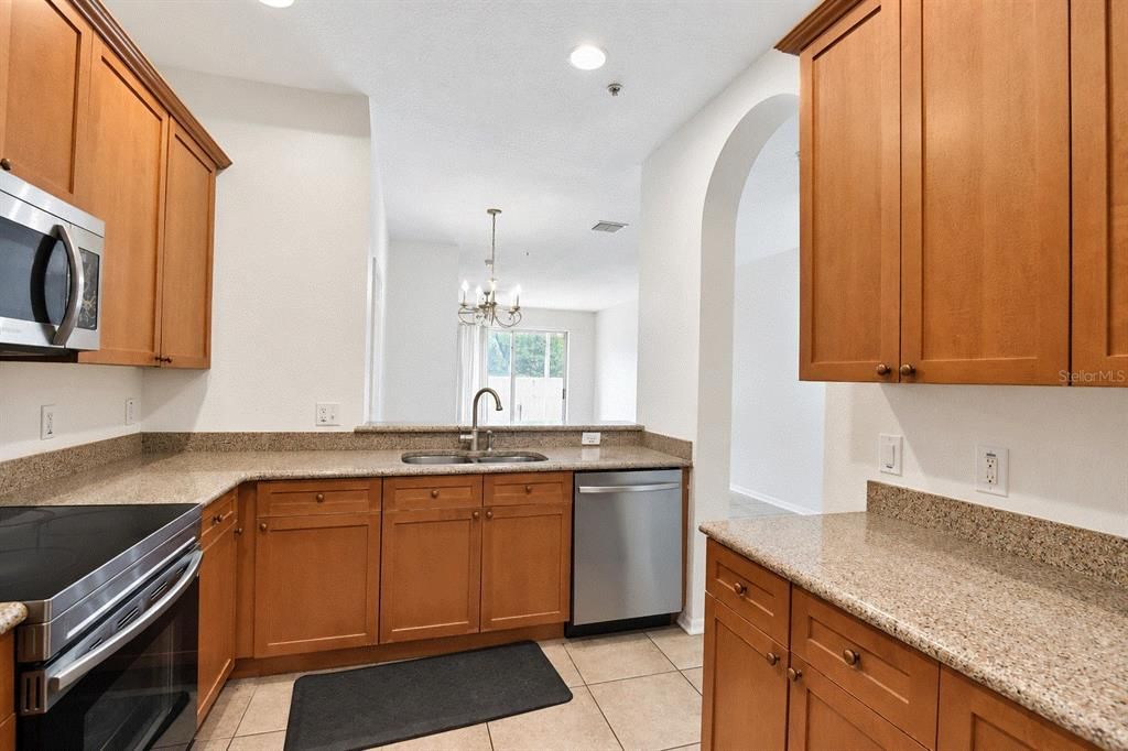 For Sale: $315,000 (3 beds, 2 baths, 1593 Square Feet)