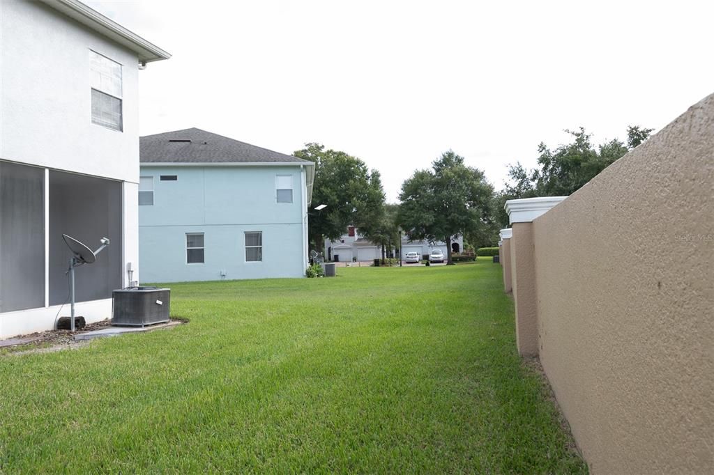 For Sale: $315,000 (3 beds, 2 baths, 1593 Square Feet)