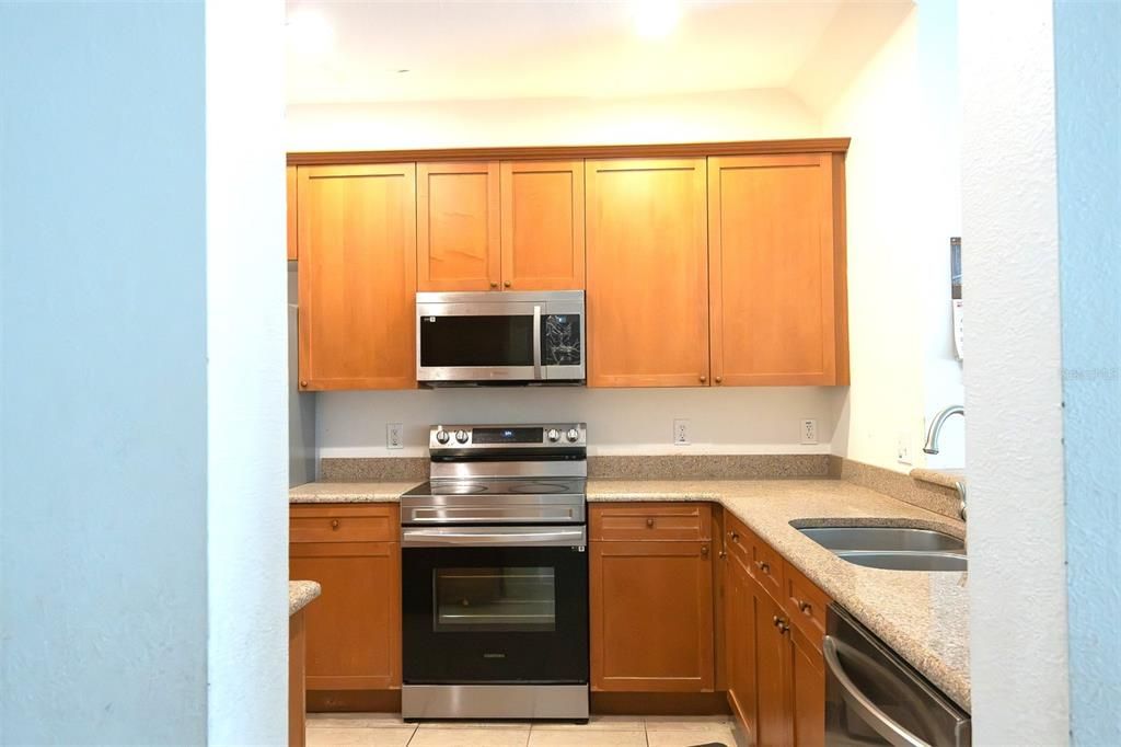 For Sale: $315,000 (3 beds, 2 baths, 1593 Square Feet)