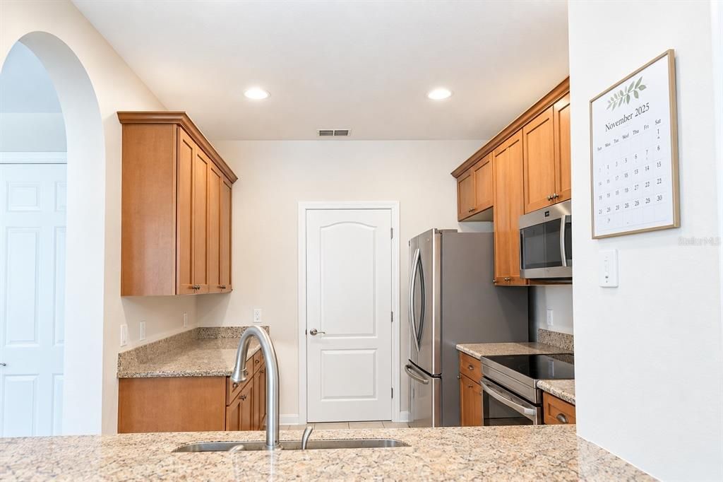 For Sale: $315,000 (3 beds, 2 baths, 1593 Square Feet)