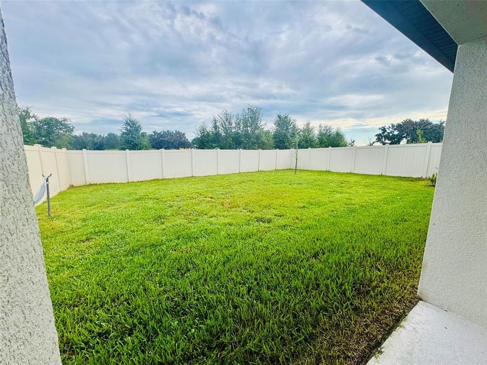 Active With Contract: $2,400 (4 beds, 2 baths, 1844 Square Feet)