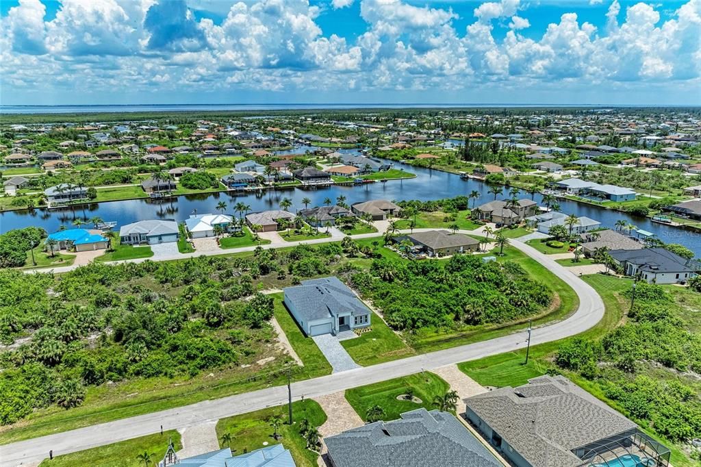 На продажу: $589,900 (4 спален, 3 ванн, 2667 Квадратных фут)