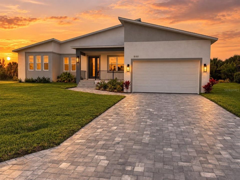 For Sale: $485,900 (4 beds, 4 baths, 2413 Square Feet)