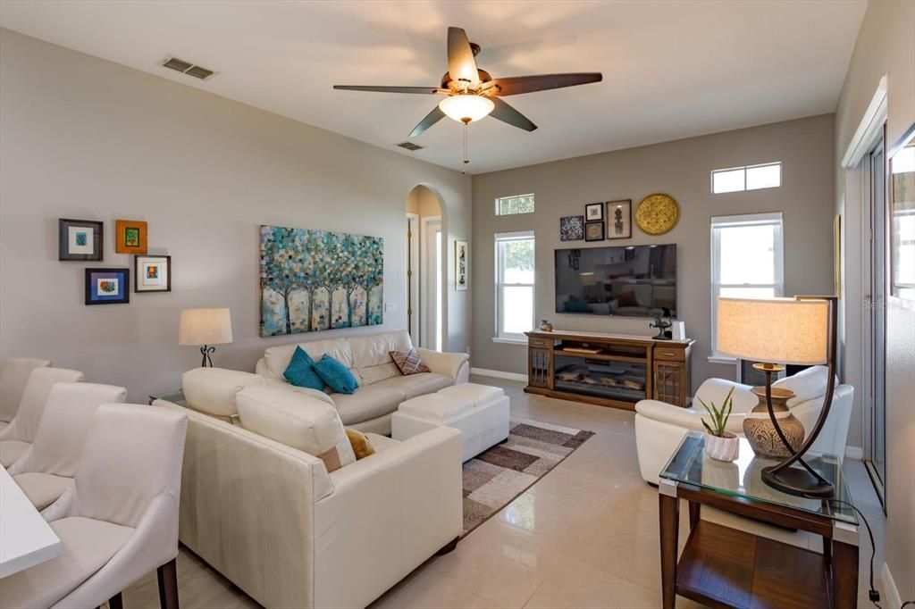 For Sale: $589,000 (4 beds, 3 baths, 2285 Square Feet)