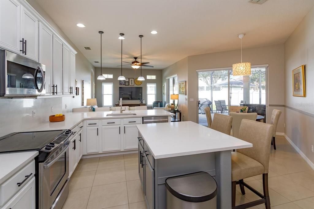 For Sale: $589,000 (4 beds, 3 baths, 2285 Square Feet)