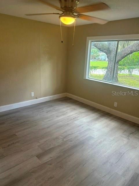 For Sale: $134,900 (3 beds, 2 baths, 1344 Square Feet)
