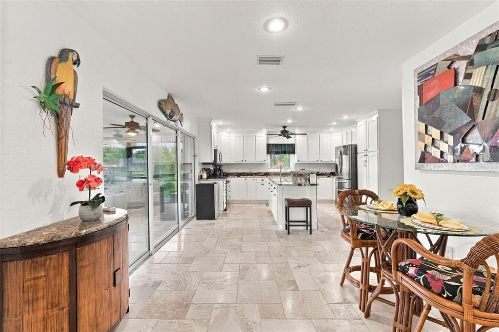 Activo con contrato: $650,000 (3 camas, 2 baños, 1626 Pies cuadrados)