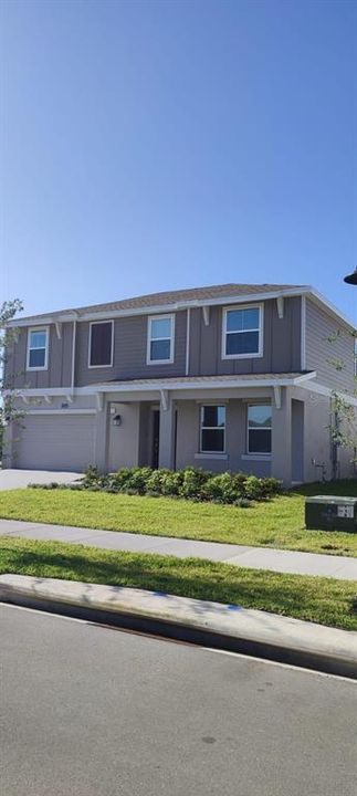 For Rent: $2,950 (5 beds, 2 baths, 2986 Square Feet)