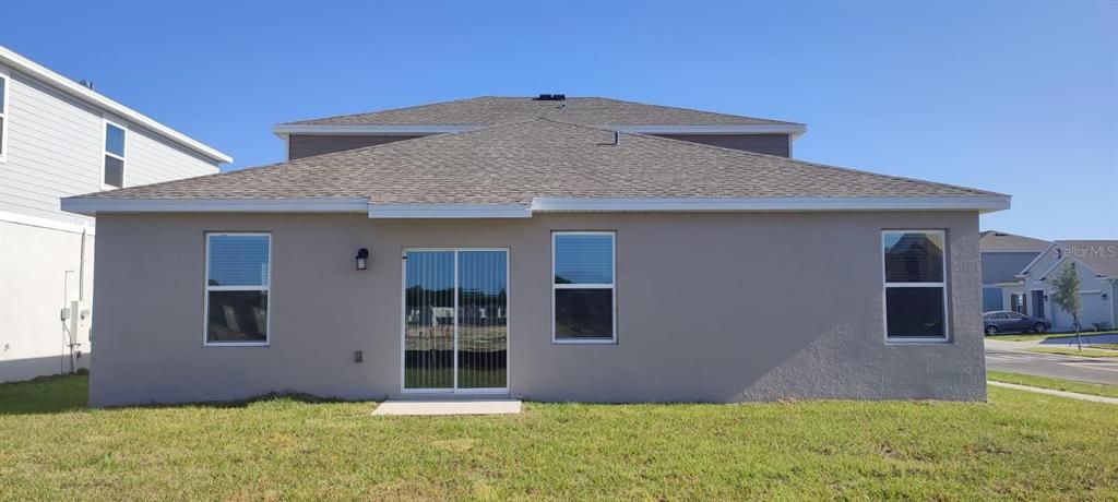 For Rent: $2,950 (5 beds, 2 baths, 2986 Square Feet)