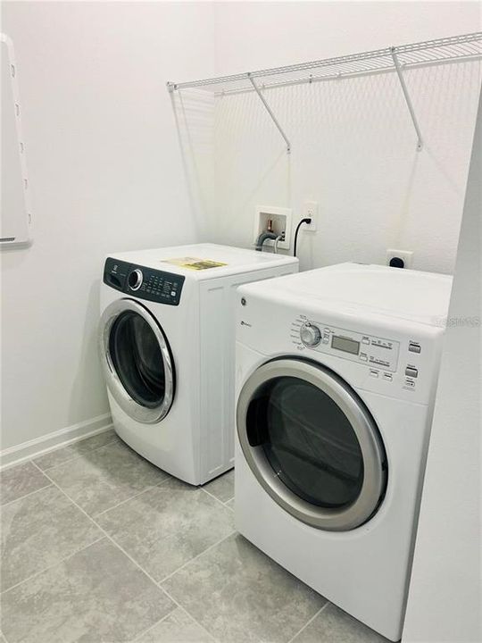В аренду: $2,800 (4 спален, 3 ванн, 2199 Квадратных фут)