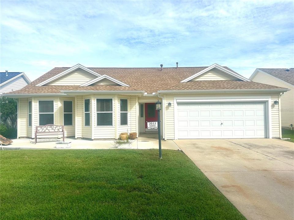 For Sale: $325,000 (2 beds, 2 baths, 1588 Square Feet)